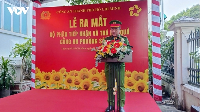 Công an TP.HCM ra mắt bộ phận một cửa: Chuyển từ quản lý sang phục vụ hành chính