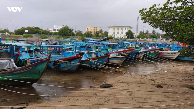 Thủ tướng chỉ đạo khẩn cấp ứng phó bão số 13 và mưa lũ sau bão