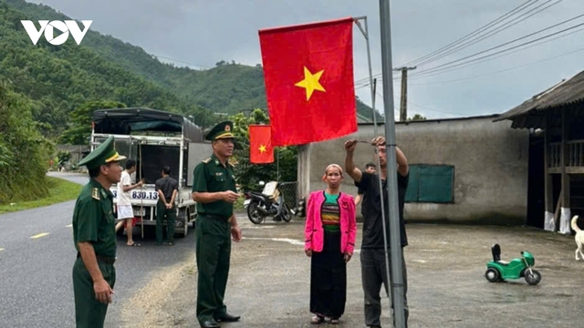 Thắp sáng những bản làng vùng biên bằng sức lính quân hàm xanh