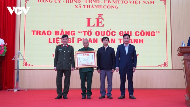 Trao Bằng "Tổ quốc ghi công" cho Tổ trưởng bị lũ cuốn ở Thái Nguyên