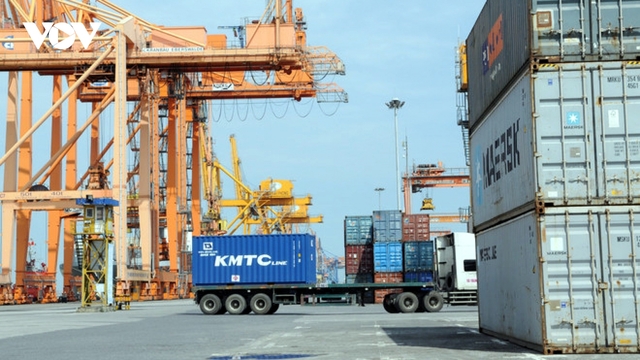 Thương mại quốc tế thay đổi, Việt Nam cần có chiến lược xuất nhập khẩu mới