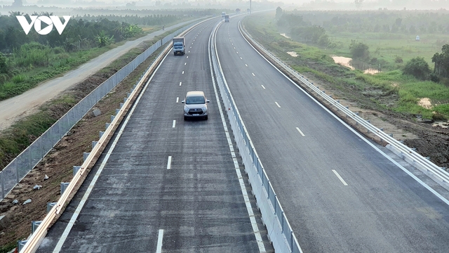 Đảng và Nhà nước đã dành nguồn lực to lớn cho hạ tầng giao thông ĐBSCL