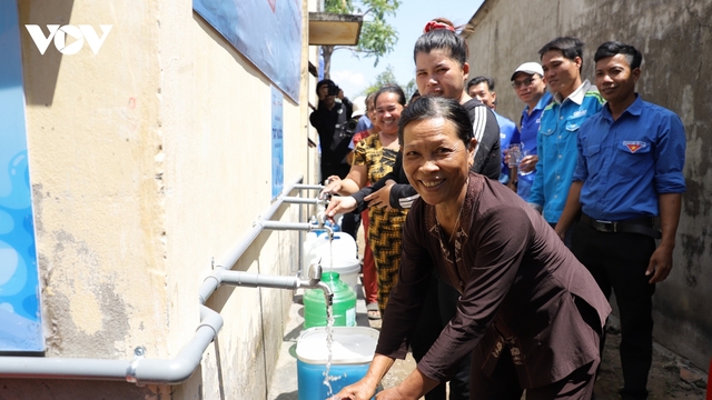 Thêm nguồn nước sạch cho người dân vùng chịu ảnh hưởng của hạn mặn ở Cần Thơ