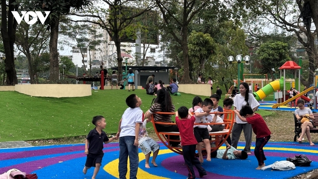 Công viên ở Hà Nội “thay áo mới”, mở lối cho nhịp sống xanh