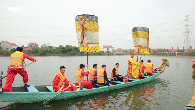 Rộn ràng lễ hội chùa Quỳnh Lâm giữa đất thiêng Bình Khê, Quảng Ninh