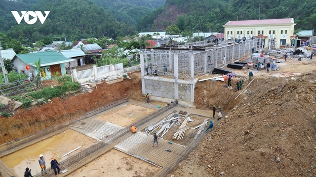 6 trường biên giới ở Đà Nẵng: Chỉ định thầu, “trải thảm” vẫn chậm tiến độ