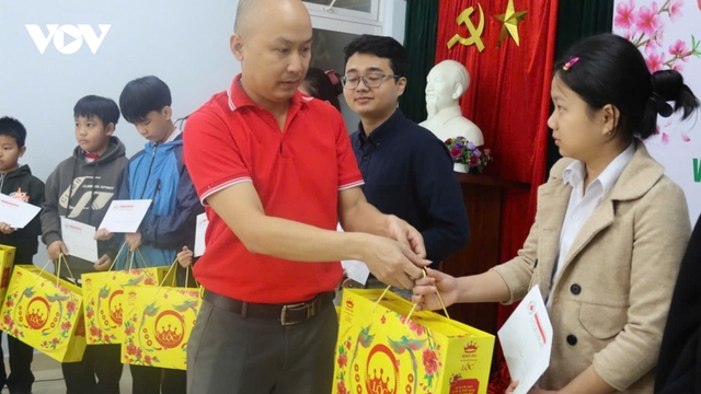 Đà Nẵng đặt mục tiêu vận động 8 tỷ đồng trong Tháng nhân đạo giúp người yếu thế