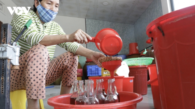 Làng chài Long Thuỷ 300 năm gìn giữ hương vị nước mắm truyền thống