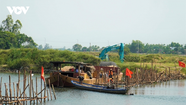Đà Nẵng gỡ vướng đập thời vụ giữ ngọt, ngăn mặn trên sông Vĩnh Điện
