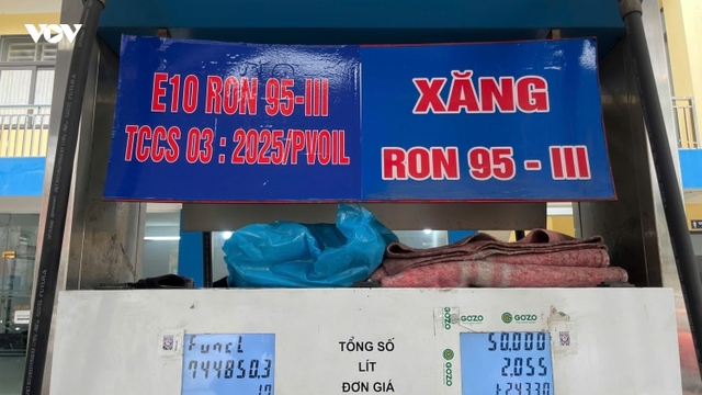 Doanh nghiệp đã sẵn sàng phân phối xăng E10 trên diện rộng từ hôm nay (1/4)