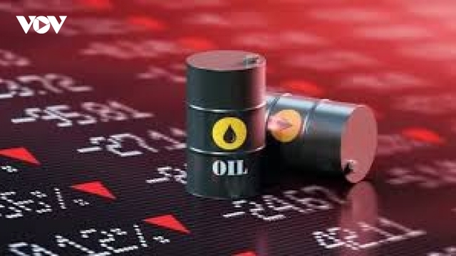 Giá xăng dầu hôm nay 28/5: Giá dầu bật tăng sau đòn tấn công mới của Mỹ vào Iran