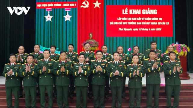 Đào tạo cao cấp lý luận chính trị cho Chỉ huy trưởng quân sự cấp xã