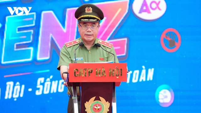 Giám đốc Công an Hà Nội cảnh báo những cạm bẫy với học sinh