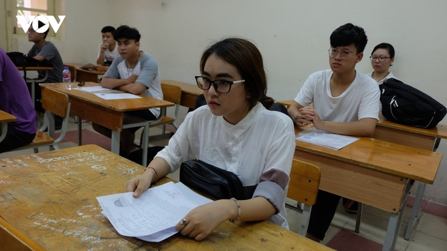 Thi vào 10 Hà Nội: Giáo viên chỉ rõ "tử huyệt" khiến thí sinh mất điểm môn Văn