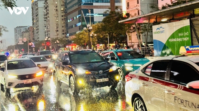 Miền Bắc tiếp tục mưa dông diện rộng, có nơi mưa trên 100mm