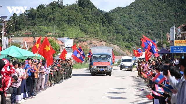 Xúc động hành trình hồi hương 80 hài cốt liệt sỹ hy sinh tại Lào về đất mẹ