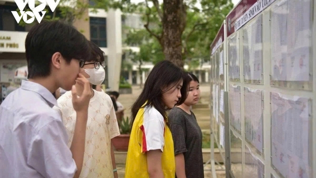 Hà Nội siết công tác coi thi, sẵn sàng ứng phó nắng nóng kỳ thi lớp 10