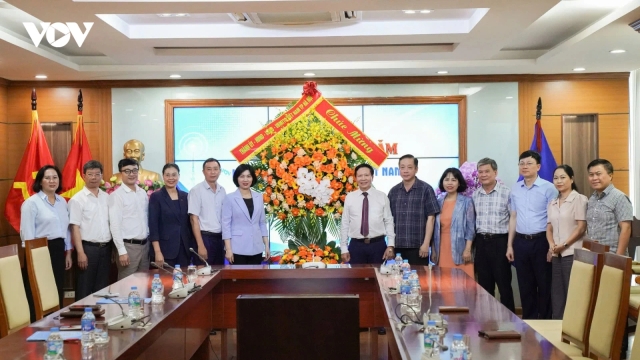 Nhiều cơ quan, đơn vị đến thăm, chúc mừng VOV nhân dịp 21/6
