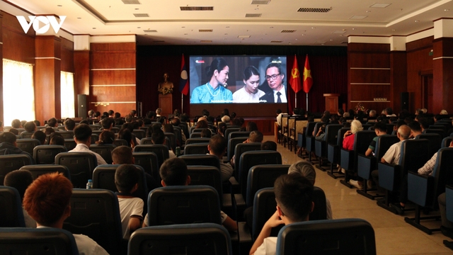 Phim “Mưa đỏ” tại Lào: Khơi dậy lòng yêu nước và tinh thần hữu nghị