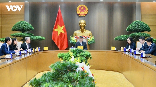 Thủ tướng Lê Minh Hưng điện đàm với Thủ tướng Hà Lan Rob Jetten