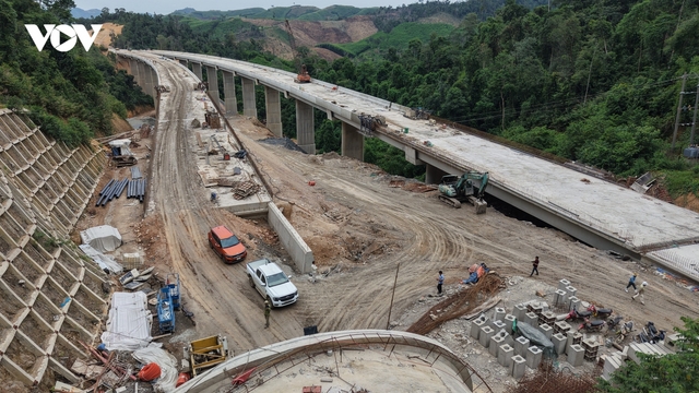 Đẩy nhanh tiến độ Dự án thành phần 2 cao tốc Khánh Hoà – Buôn Ma Thuột