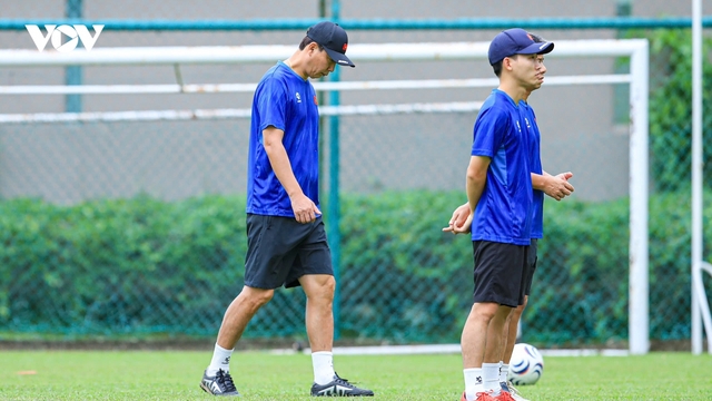 HLV Kim Sang Sik "đăm chiêu" trước ngày ĐT Việt Nam đấu ĐT Malaysia ở ASEAN Cup
