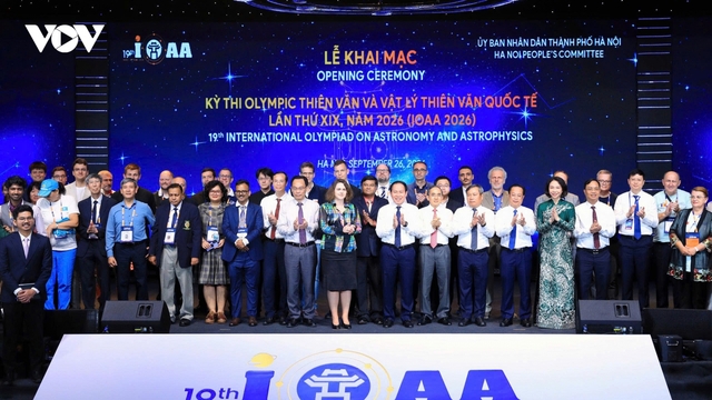 Phó Thủ tướng dự khai mạc Kỳ thi Olympic Thiên văn và Vật lý thiên văn quốc tế