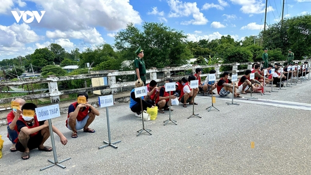Đồng Tháp tiếp nhận 32 công dân Việt Nam do Campuchia trao trả