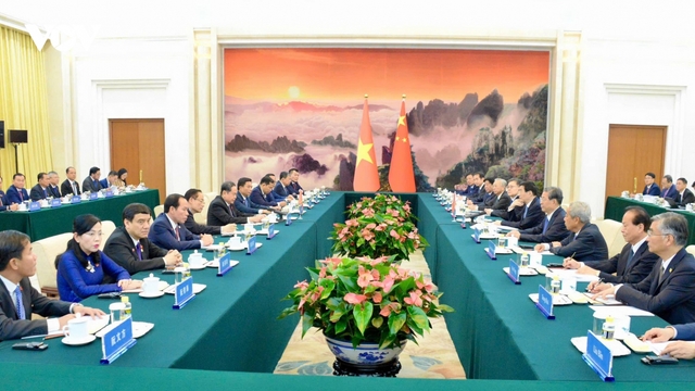 Chủ tịch Quốc hội: Tăng cường giao lưu giữa các đoàn thể nhân dân Việt-Trung