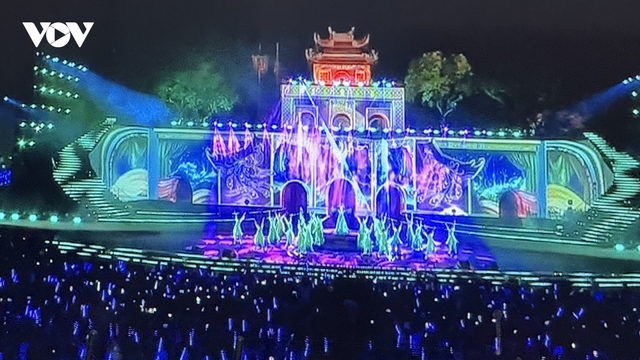 Phó Chủ tịch Quốc hội dự bế mạc Lễ hội Văn hóa thế giới tại Hà Nội 2026