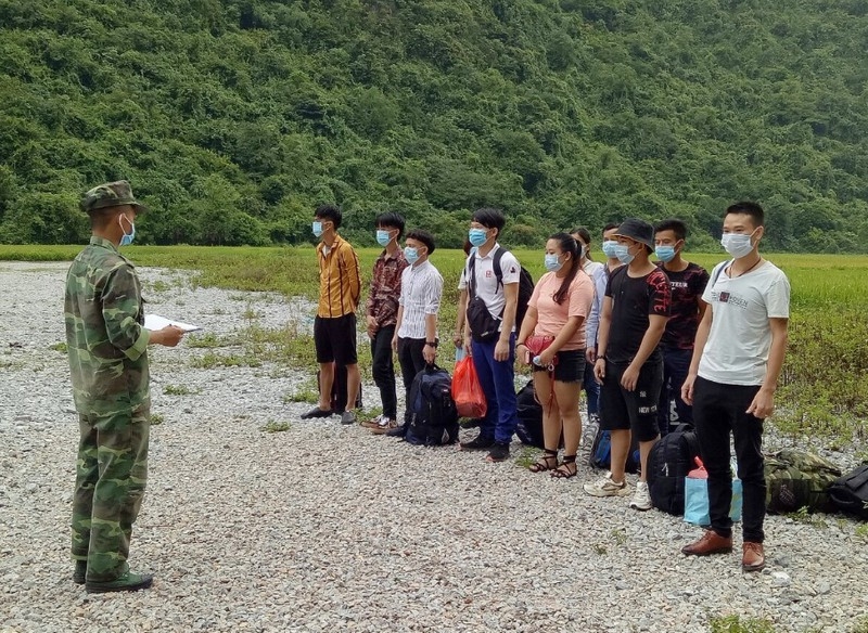 11 Vietnamese citizens are placed into quarantine after illegally entering the country from Guangdong in China.