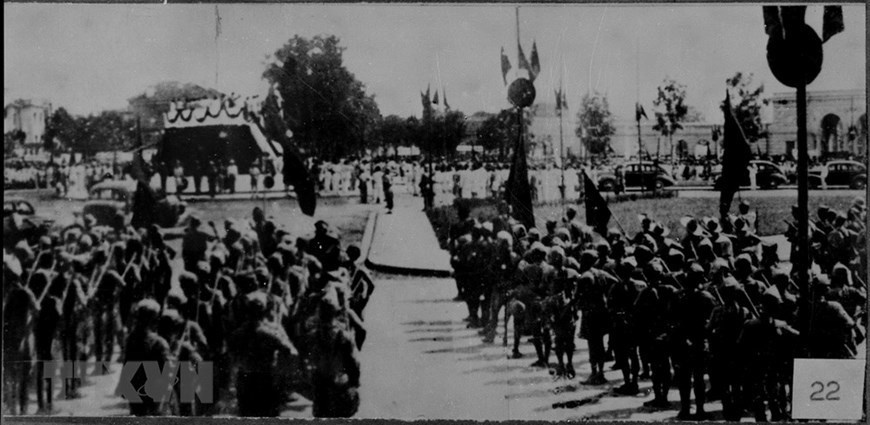 People gather at Ba Dinh Square to listen to the Declaration of Independence read by President Ho Chi Minh, September 2, 1945 (Photo: VNA)