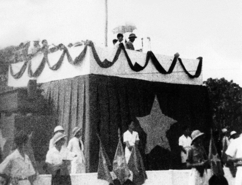President Ho Chi Minh reads the Declaration of Independence, September 2, 1945. The Democratic Republic of Vietnam was the first State of workers and farmers in Southeast Asia (Photo: VNA)