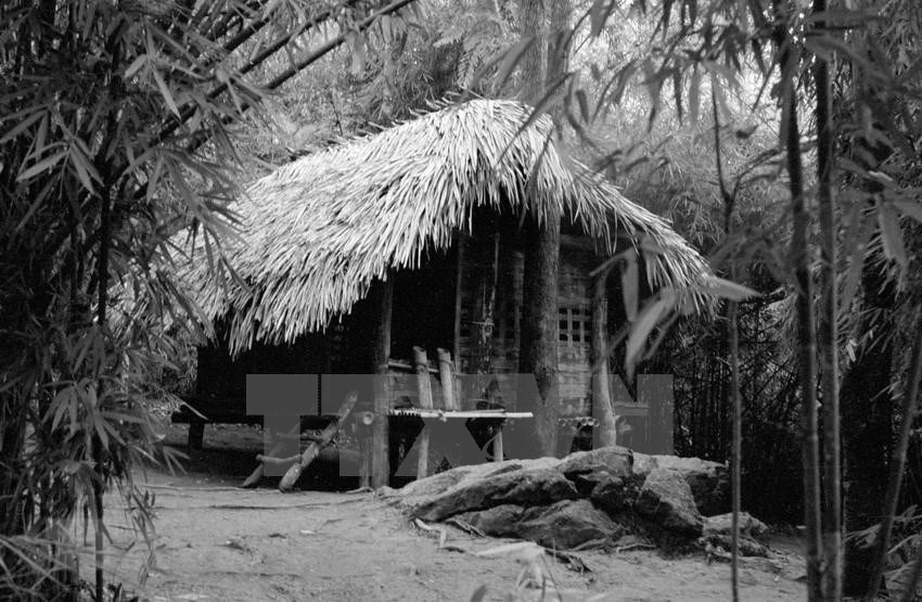 Na Nua Hut in Tuyen Quang province - where President Ho Chi Minh lived and worked in the former Viet Bac war zone (Photo: VNA)