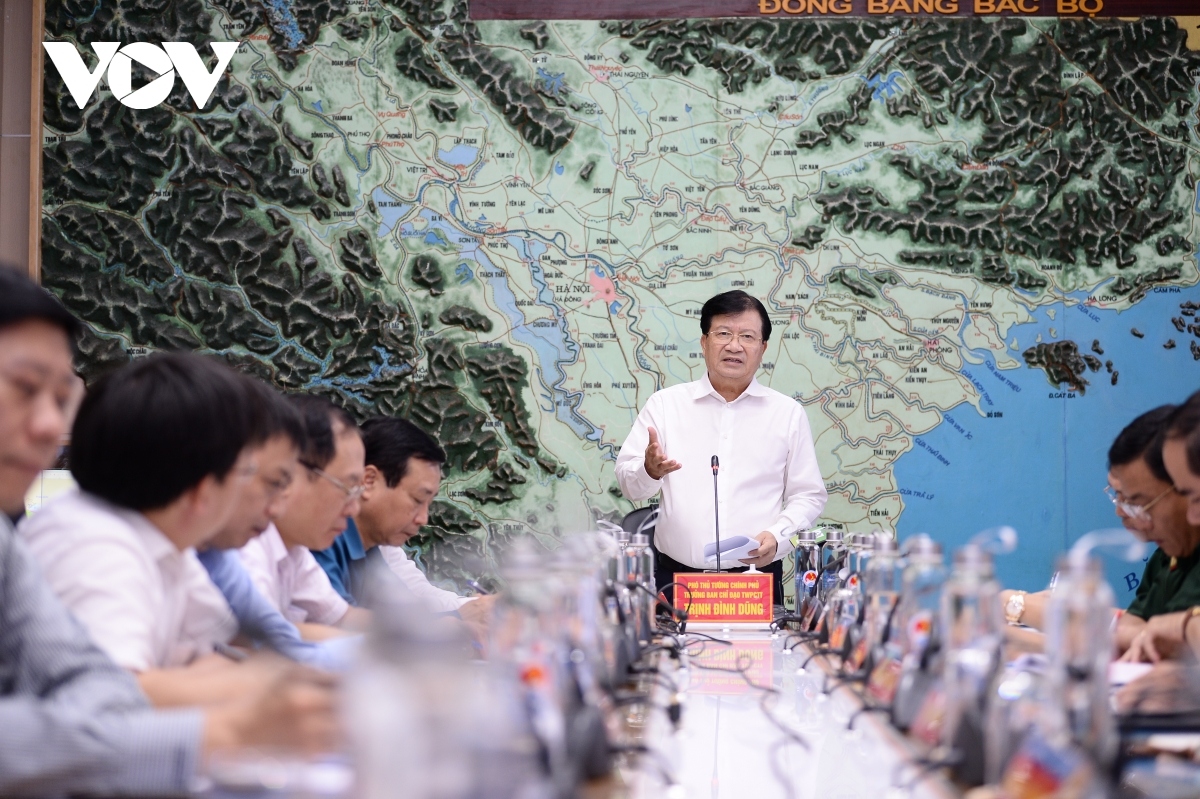 Deputy Prime Minister Trinh Dinh Dung requests detailed plans to cope with powerful storm Noul which is expected to barter central coastal provinces September 18. 