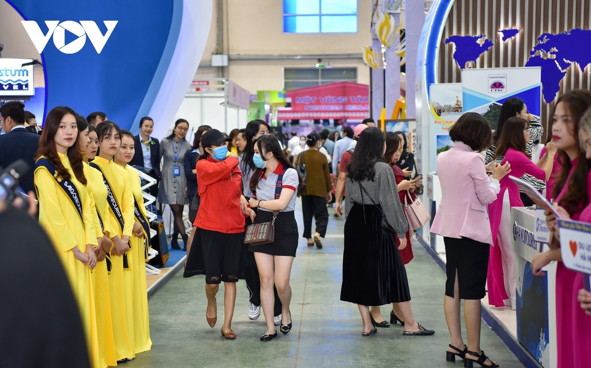 VTIM Hanoi attracts the participation of over 300 firms and travel operators from 50 districts and cities nationwide along with six foreign countries.