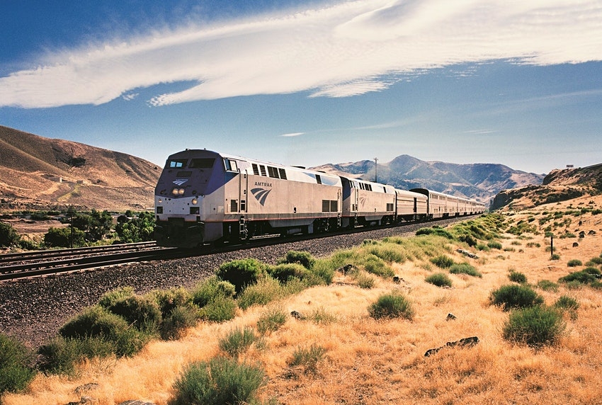 The California Zephyr in the United States travels approximately 4000km, equal to 2500 miles, in three days across various parts of the US, including deserts, the Rocky Mountains, and the Sierra Nevada on its way from Chicago to San Francisco.