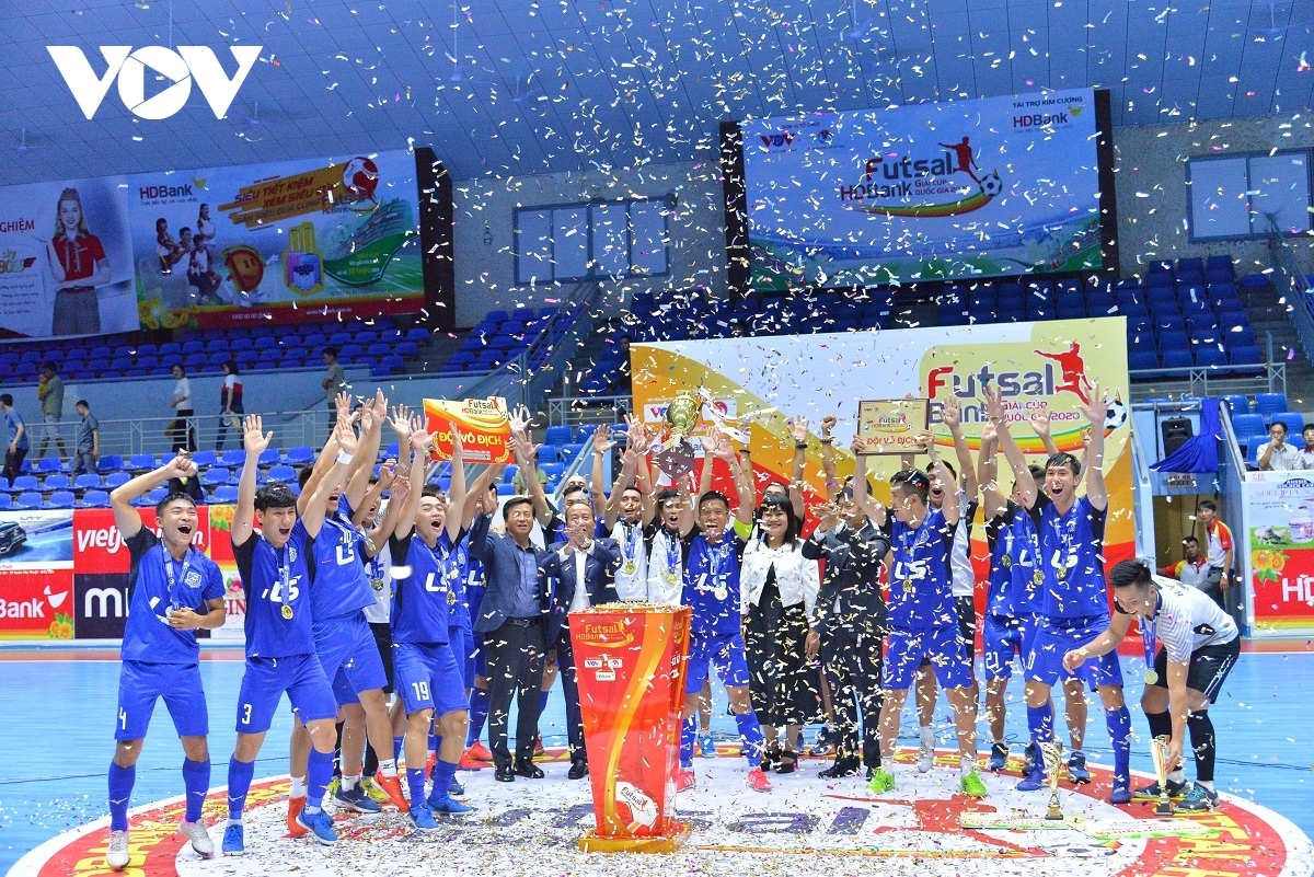 Thai Son Nam celebrate their HDBank National Cup 2020 victory