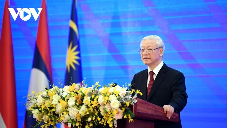  General Secretary and State President Nguyen Phu Trong gives an opening speech at the 37th ASEAN Summit