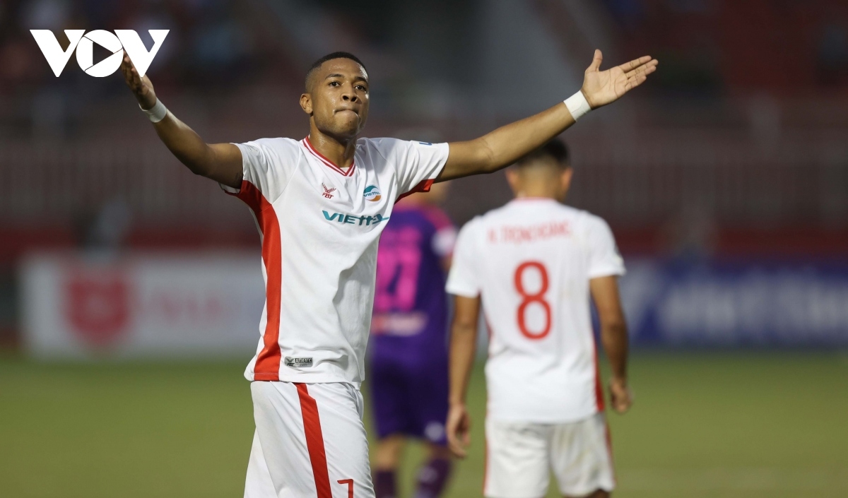 Viettel FC striker Bruno Cunha opens the scoring in the 18th minute.