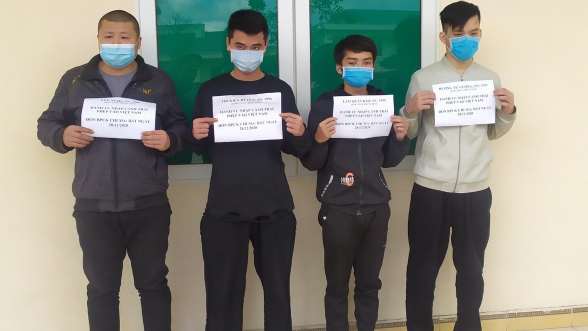 Four Chinese nationals are picked up at the Chi Ma border gate in Lang Son province.