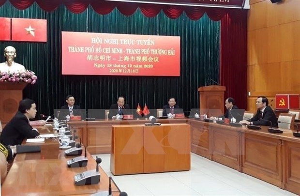 Leaders of Ho Chi Minh City and China’s Shanghai City hold an online meeting (Photo:VNA)