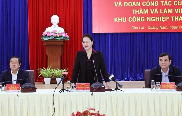Chairwoman of the National Assembly Nguyen Thi Kim Ngan (standing) speaks at a working session with Quang Nam authorities
