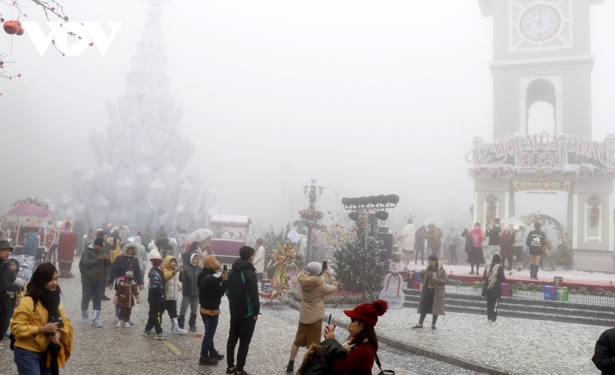 Temperatures are expected to drop sharply in Sa Pa tourist resort, northern Vietnam, in the coming days as the strongest cold spell of the year hits the region. 