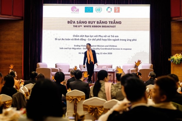                          At the 6th White Ribbon Breakfast (Photo: baodansinh.vn)