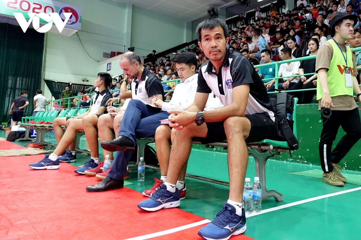 Head coach of the Vietnamese futsal team and local side Thai Son Nam futsal club Pham Minh Giang 
