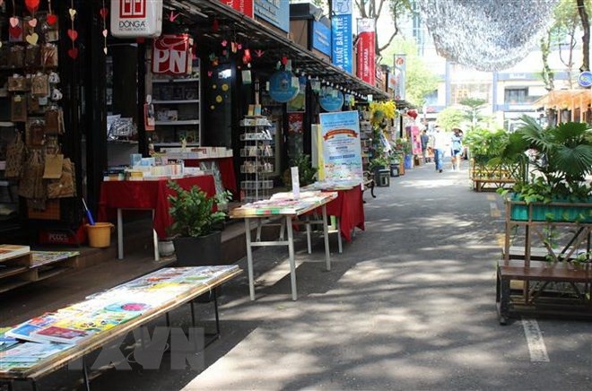Bookstores on Nguyen Van Binh street - Ho Chi Minh City Book Street in District 1