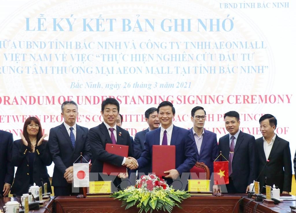 Delegates at the signing ceremony (Photo: VNA)