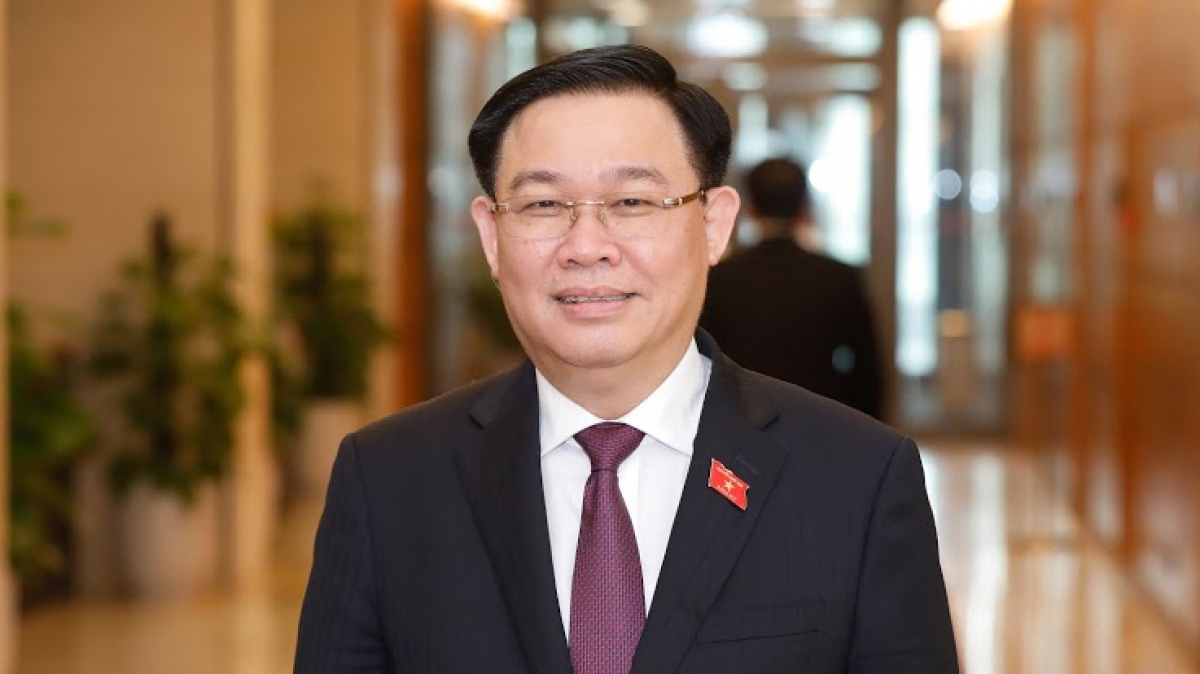 Secretary of the Hanoi Party Committee Vuong Dinh Hue
