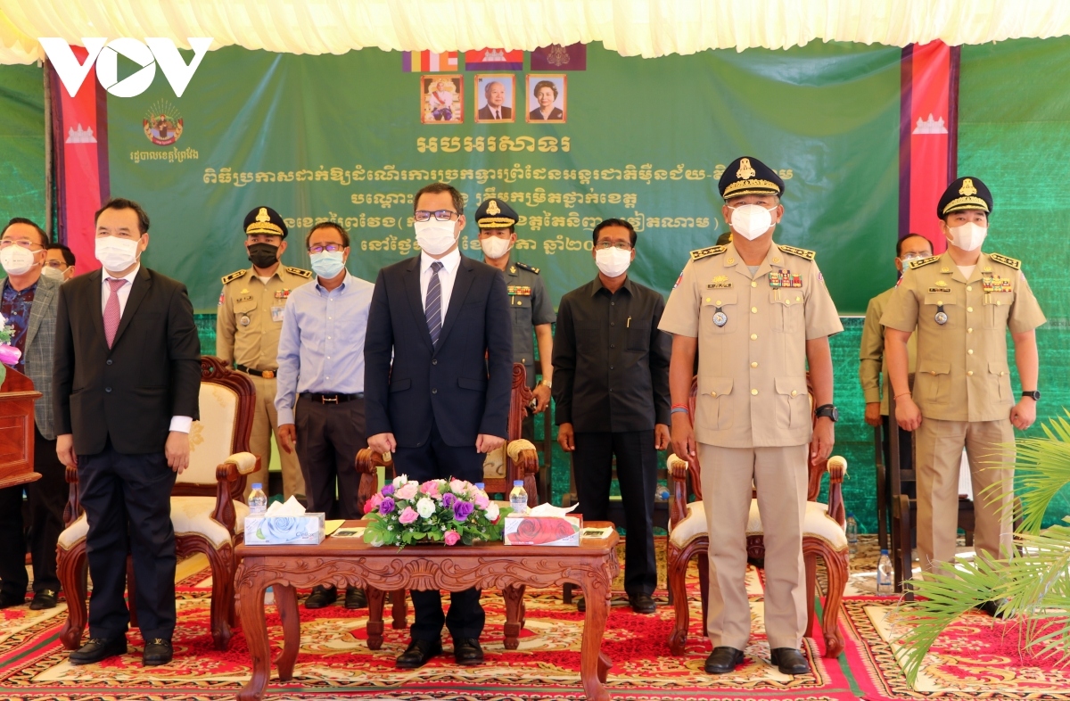 At the ceremony on May 31 to announce the operation of the Tan Nam (Tay Ninh) - Meun Chey (Prey Veng) international border gate pair 